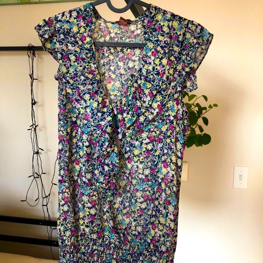 Floral print blouse size S dmbm brand